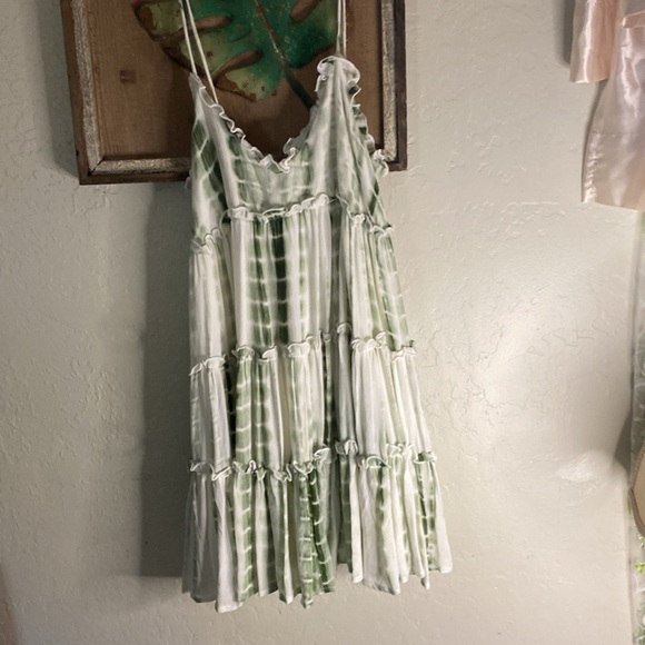 HOSTESS PICK!! Women’s NWOT Tyedye Ruffled Sundress - Picture 3 of 10